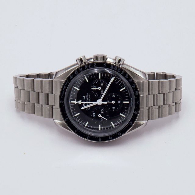 Omega Speedmaster Moonwatch Professional 310.30.42.50.01.001 Image 2